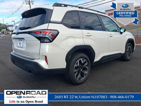 Used 2026 Subaru Forester Premium AWD/4WD image 3