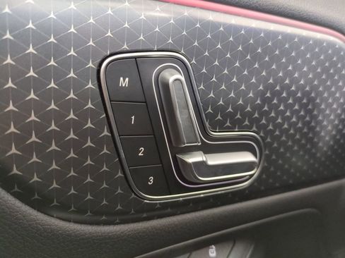 Used 2025 Mercedes-Benz GLA 250 GLA 250 image 23