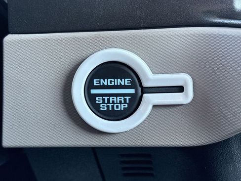 Used 2022 Ford Bronco Wildtrak image 36