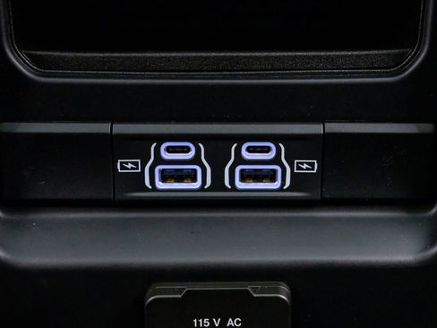Used 2025 RAM 1500 Big Horn AWD/4WD image 21