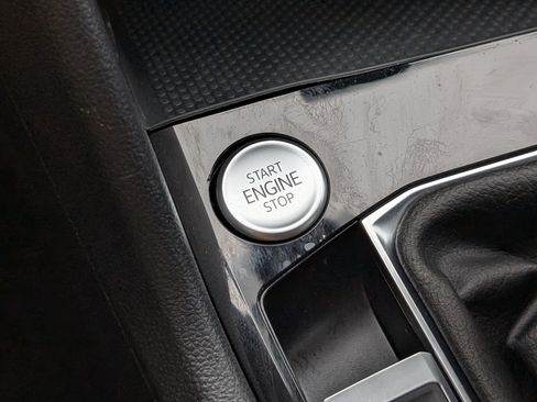 Used 2024 Volkswagen Taos S image 30