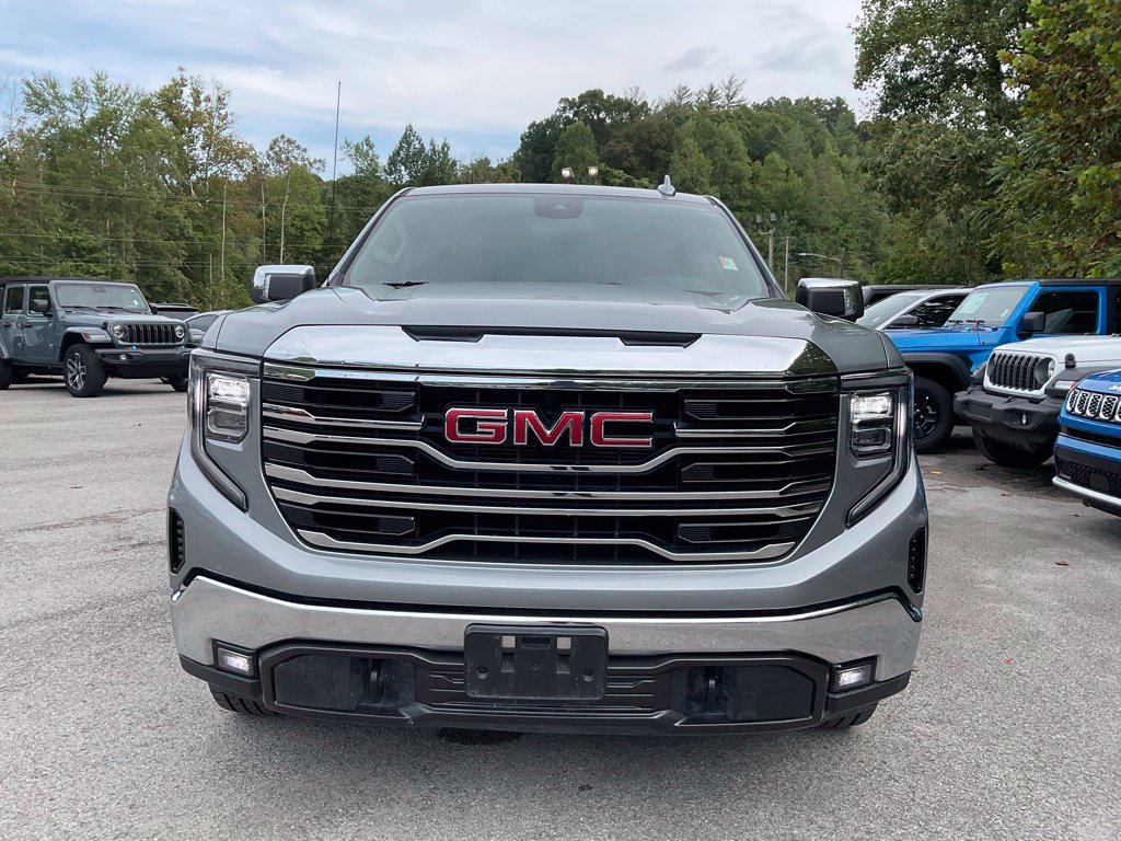 Used 2026 GMC Sierra 1500 SLT AWD/4WD image 2