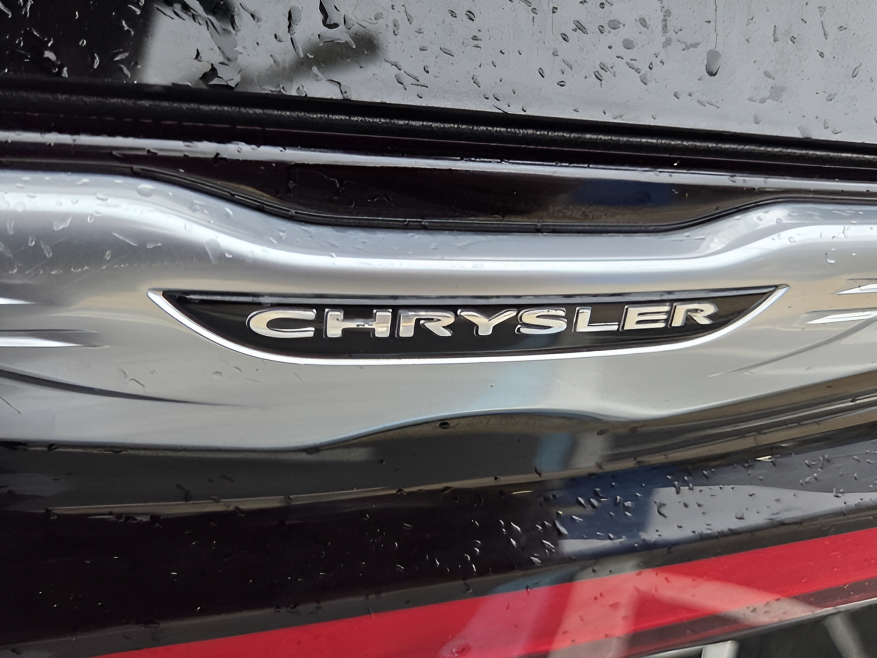 Used 2025 Chrysler Pacifica Select FWD image 15