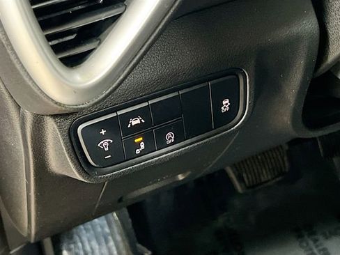 Certified 2022 Kia Soul LX w/ Technology Package image 10