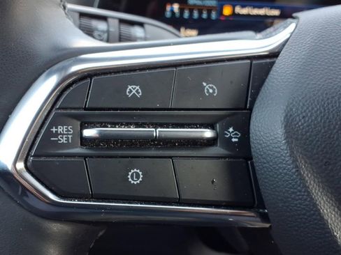 Used 2025 Chevrolet Equinox LT FWD image 27