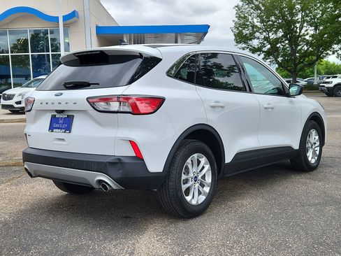 Used 2022 Ford Escape SE FWD image 5