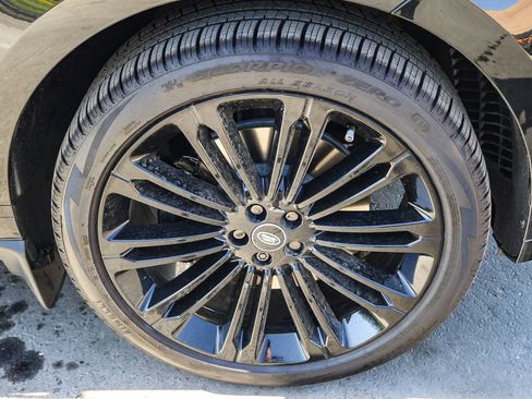 New 2026 Land Rover Range Rover Velar Dynamic SE image 14