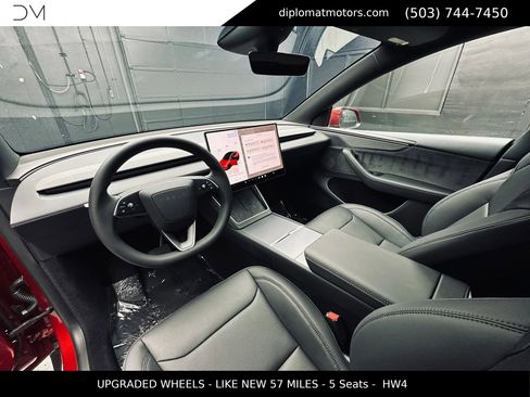 Used 2026 Tesla Model Y AWD image 15