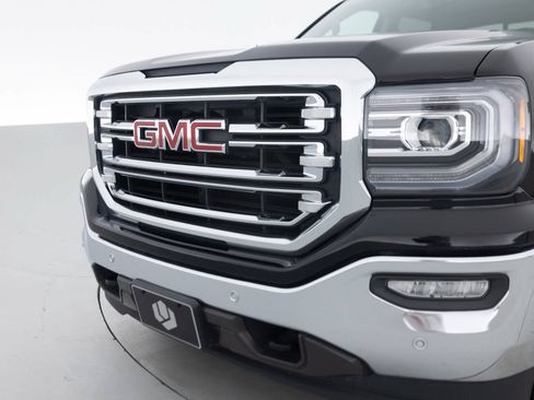 Used 2018 GMC Sierra 1500 SLT AWD/4WD image 16