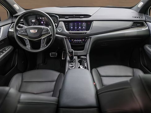 Certified 2023 Cadillac XT5 Sportv w/ Technology Package AWD/4WD image 27