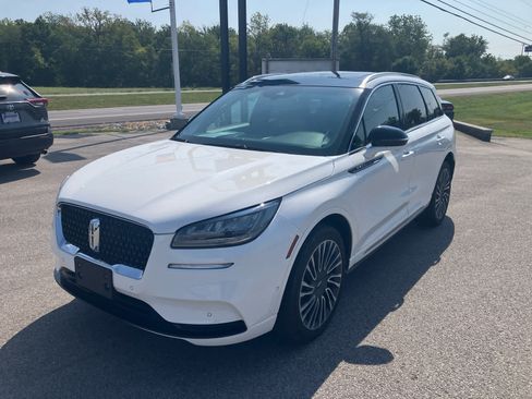 Used 2022 Lincoln Corsair Reserve w/ Equipment Group 201A AWD/4WD image 3