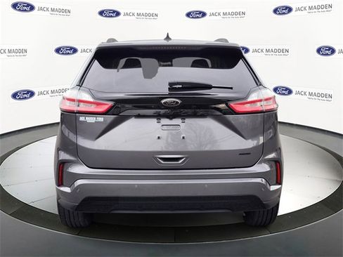Certified 2022 Ford Edge SE w/ Black Appearance Package image 4