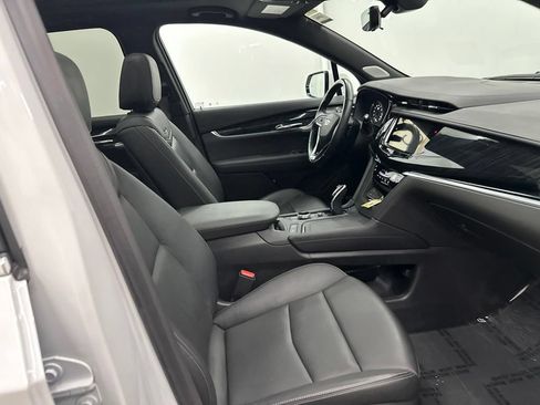 Used 2021 Cadillac XT6 Premium Luxury AWD/4WD image 30