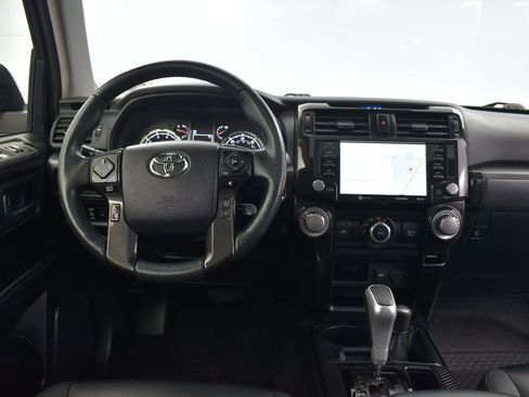 Used 2024 Toyota 4Runner TRD Off-Road Premium w/ Moonroof Package AWD/4WD image 10