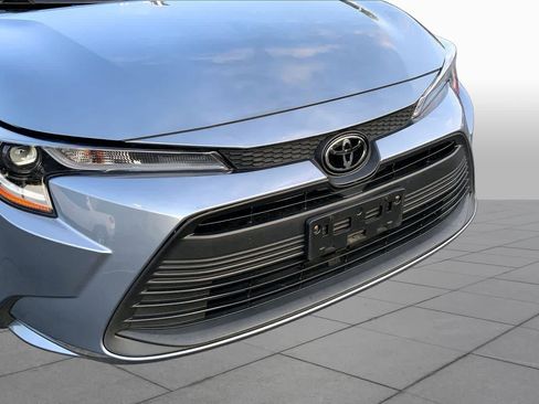 Used 2024 Toyota Corolla LE FWD image 29