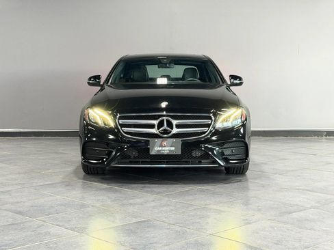 Used 2017 Mercedes-Benz E 300 4MATIC image 3