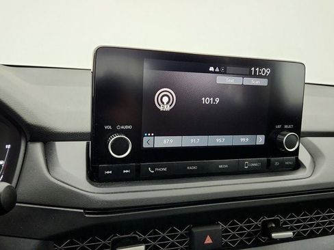 Used 2024 Honda Accord EX image 19