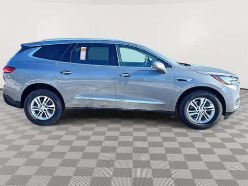 Used 2019 Buick Enclave Essence image 4