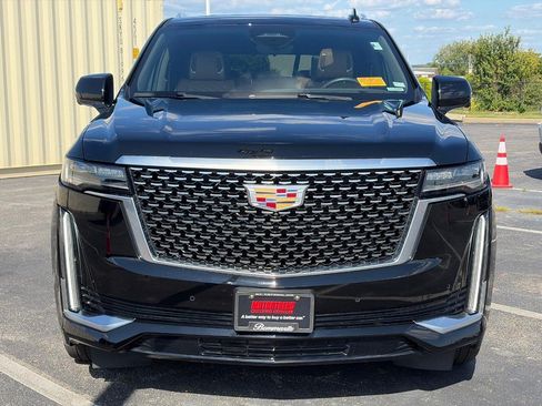 Used 2021 Cadillac Escalade Premium Luxury w/ Driver Assist Tech Package AWD/4WD image 2