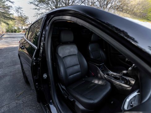 Used 2020 Chevrolet Malibu LT w/ Leather Package image 14