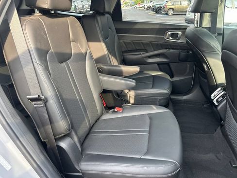 Certified 2023 Kia Sorento SX AWD/4WD image 10