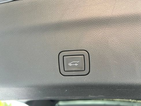 Used 2023 Cadillac Escalade Sport w/ Touring Package RWD image 47