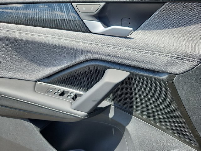 New 2026 Volkswagen Tiguan S AWD/4WD image 6