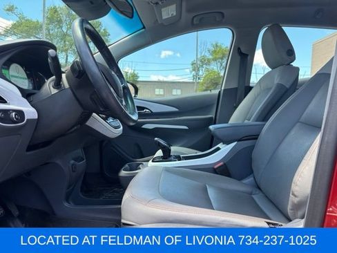 Used 2021 Chevrolet Bolt LT FWD image 6