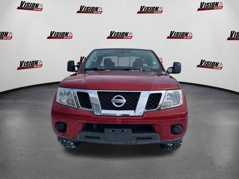 Used 2021 Nissan Frontier SV image 2