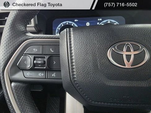 Used 2025 Toyota 4Runner TRD Sport Premium image 28