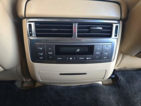 Used 2010 Lexus LX 570 4WD image 24
