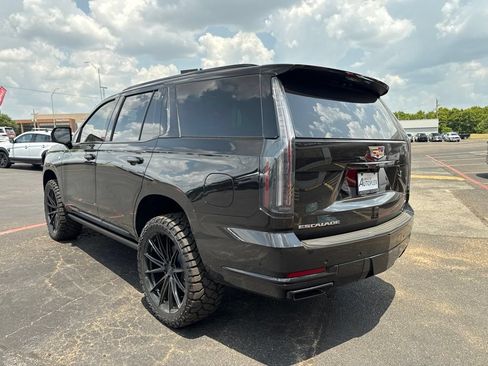 Used 2026 Cadillac Escalade Sport w/ Touring Package AWD/4WD image 10