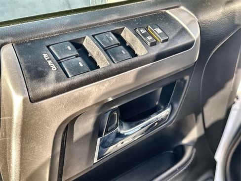 Used 2017 Toyota 4Runner SR5 image 24