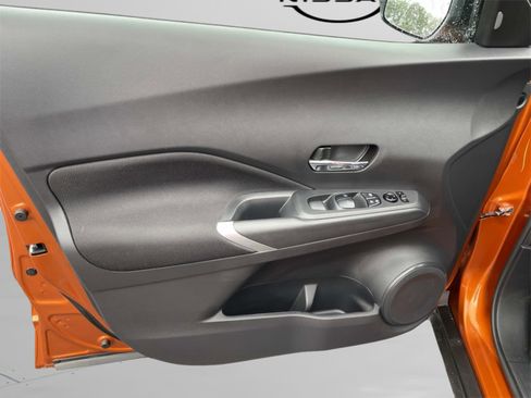 Used 2024 Nissan Kicks SV image 14