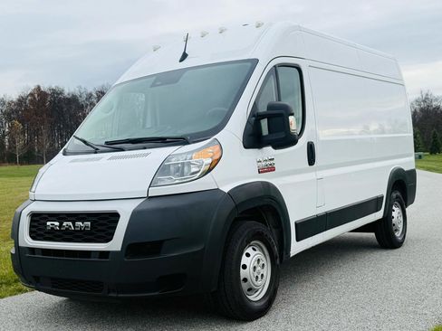 Used 2022 RAM ProMaster 2500 FWD image 1