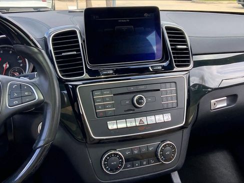 Used 2017 Mercedes-Benz GLS 450 4MATIC image 7