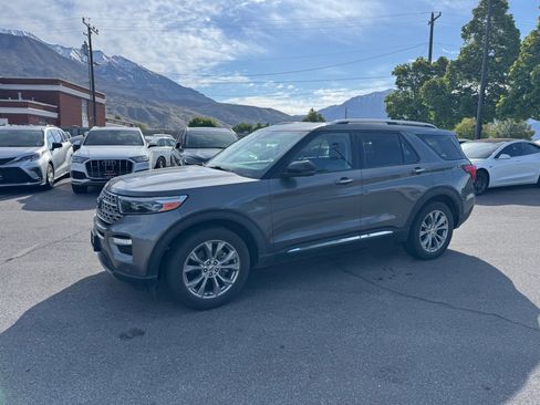Used 2021 Ford Explorer Limited w/ Equipment Group 301A AWD/4WD image 1