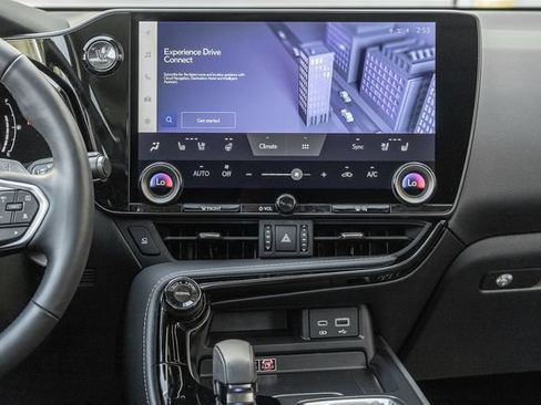 Used 2025 Lexus NX 350 AWD w/ Premium Package image 8