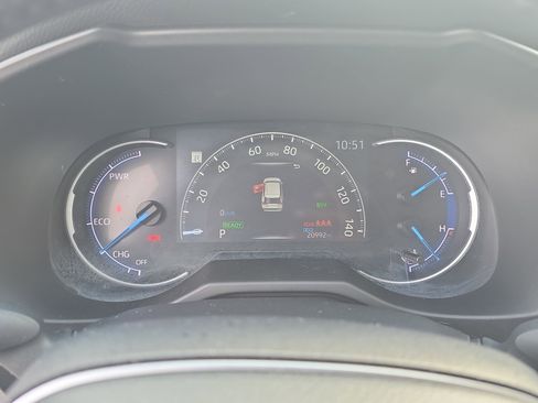Used 2024 Toyota RAV4 XLE w/ Weather Package AWD/4WD image 18