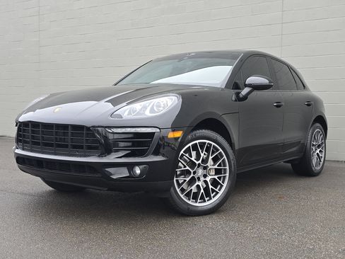 Used 2018 Porsche Macan S image 1