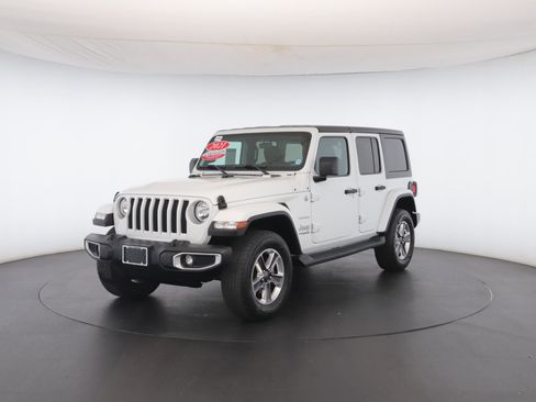 Certified 2021 Jeep Wrangler Unlimited Sahara w/ Cold Weather Group image 37