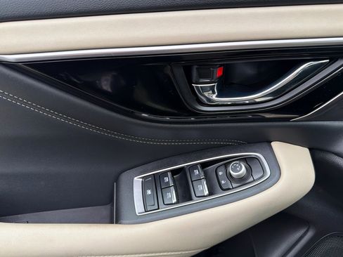 Used 2023 Subaru Outback Limited image 11