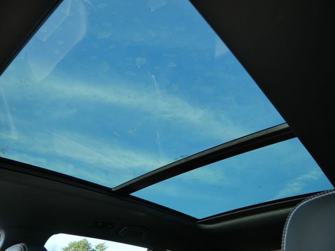 Certified 2023 Volkswagen Atlas Cross Sport SEL Premium R-Line image 34