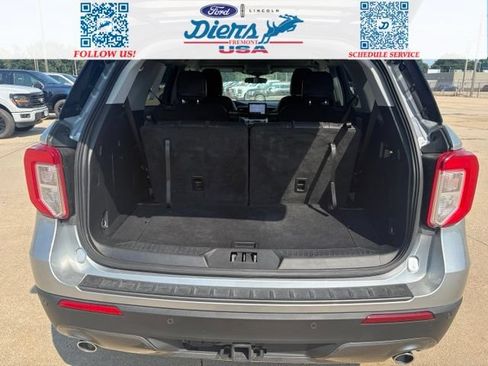 Certified 2024 Ford Explorer XLT w/ Equipment Group 202A AWD/4WD image 5