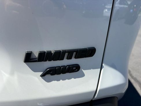 Used 2021 Toyota RAV4 Limited AWD/4WD image 7