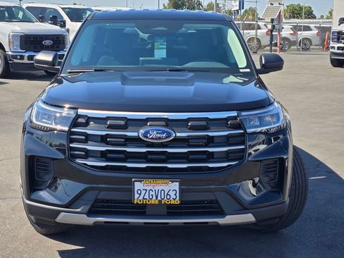 Used 2026 Ford Explorer Active RWD image 2