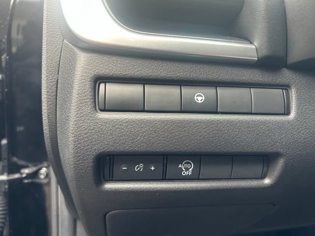 Used 2023 Nissan Rogue SV AWD/4WD image 16