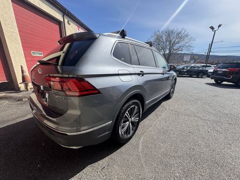 Used 2019 Volkswagen Tiguan SEL AWD/4WD image 8
