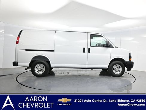 New 2026 Chevrolet Express 2500 w/ Driver Convenience Package RWD image 38