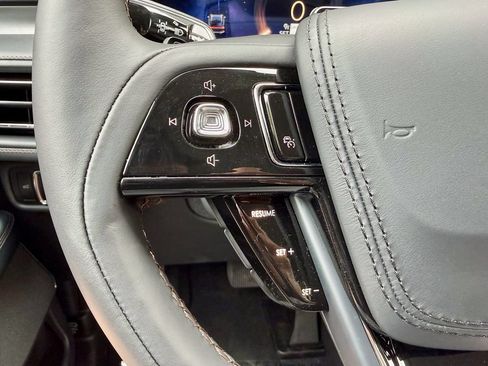 New 2026 Lincoln Aviator AWD image 29